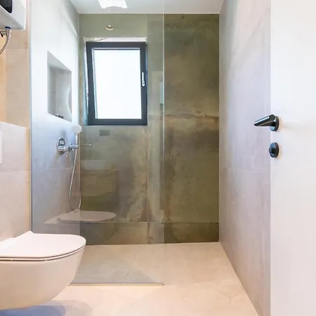 Pino 1 Apartment