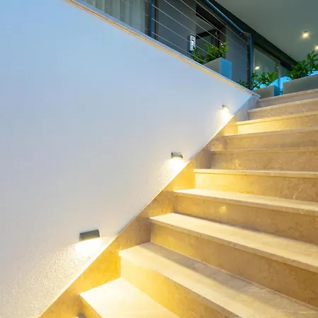 Pino 1 Apartment *